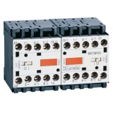 11BGTP0901D220 Реверсивный контактор 9A AC3 REAR PIN